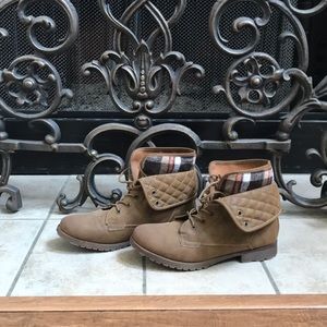 Candy and Rock ankle boots